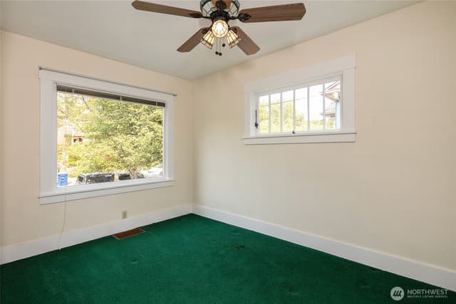 Property photo for 6016 34th Avenue NE, Seattle photo 4