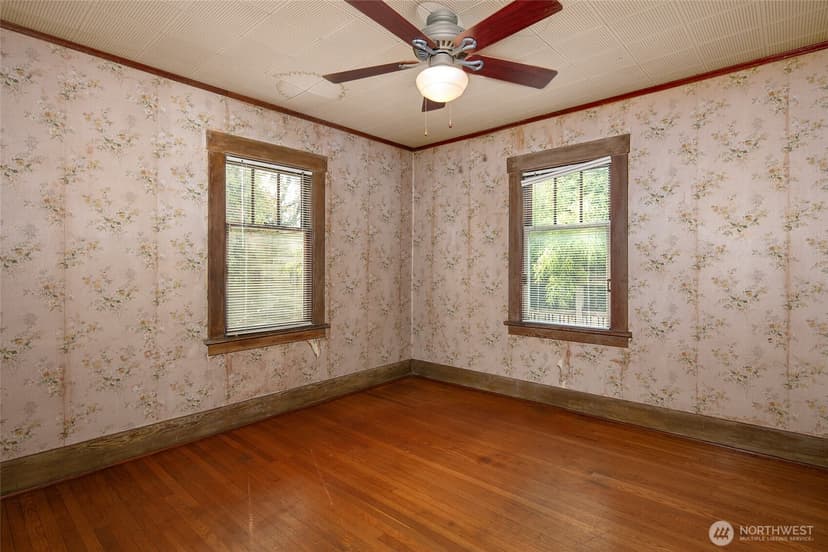 Property photo for 6016 34th Avenue NE, Seattle photo 5