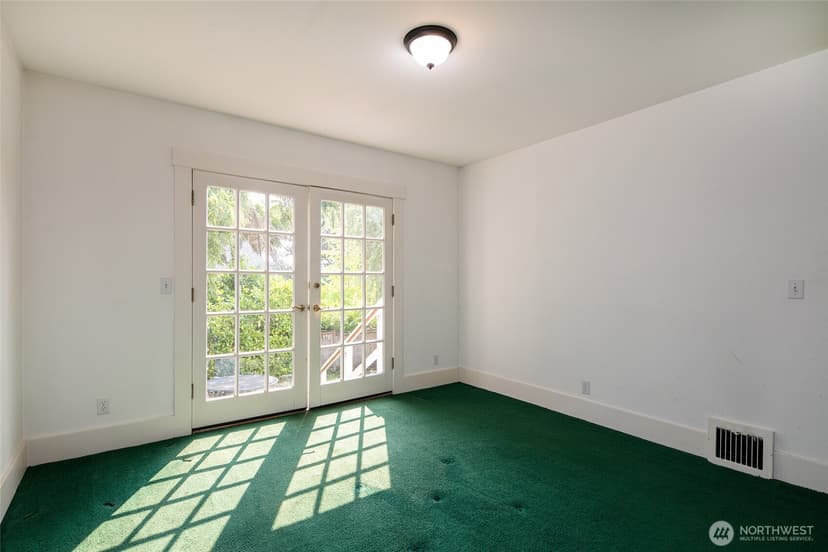 Property photo for 6016 34th Avenue NE, Seattle photo 13