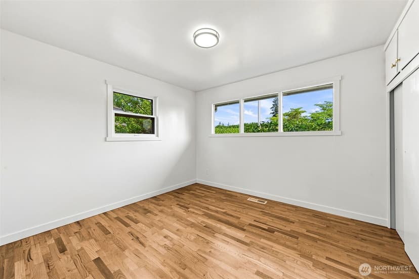 Property photo for 1422 115th Street S, Tacoma photo 11