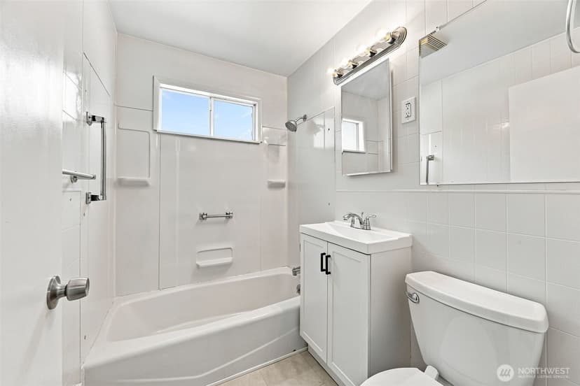 Property photo for 1422 115th Street S, Tacoma photo 13