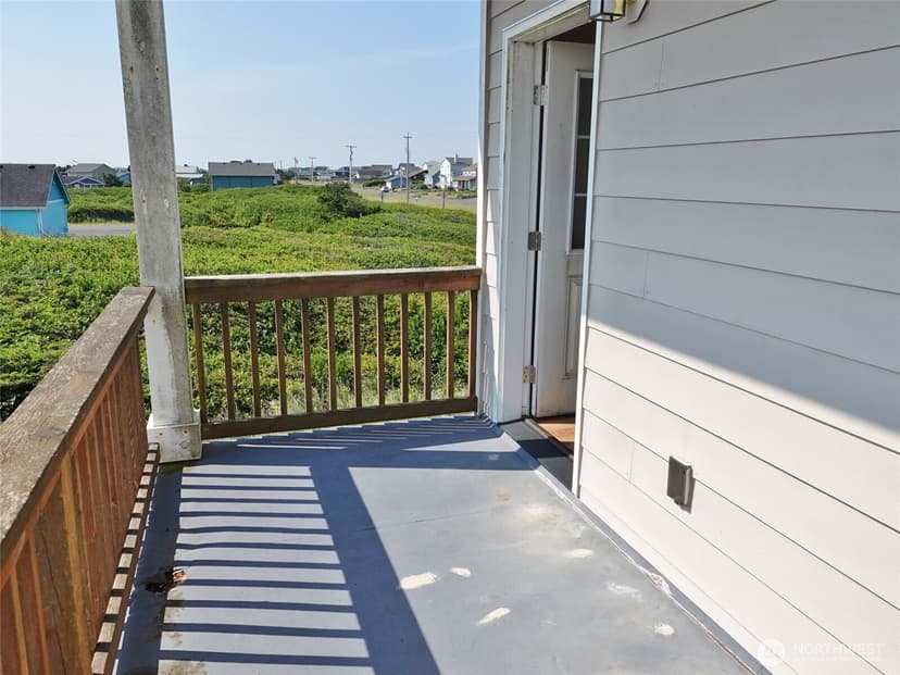 Property photo for 1066 Ocean Shores Boulevard SW, Ocean Shores photo 25