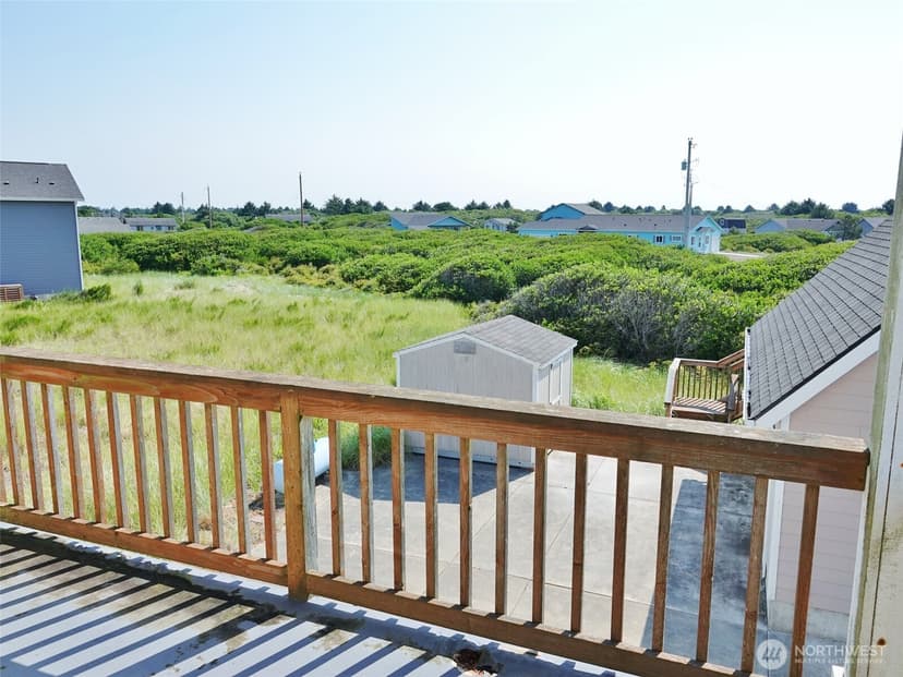 Property photo for 1066 Ocean Shores Boulevard SW, Ocean Shores photo 26