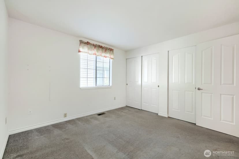 Property photo for 10063 Wallingford Avenue N, Seattle photo 22