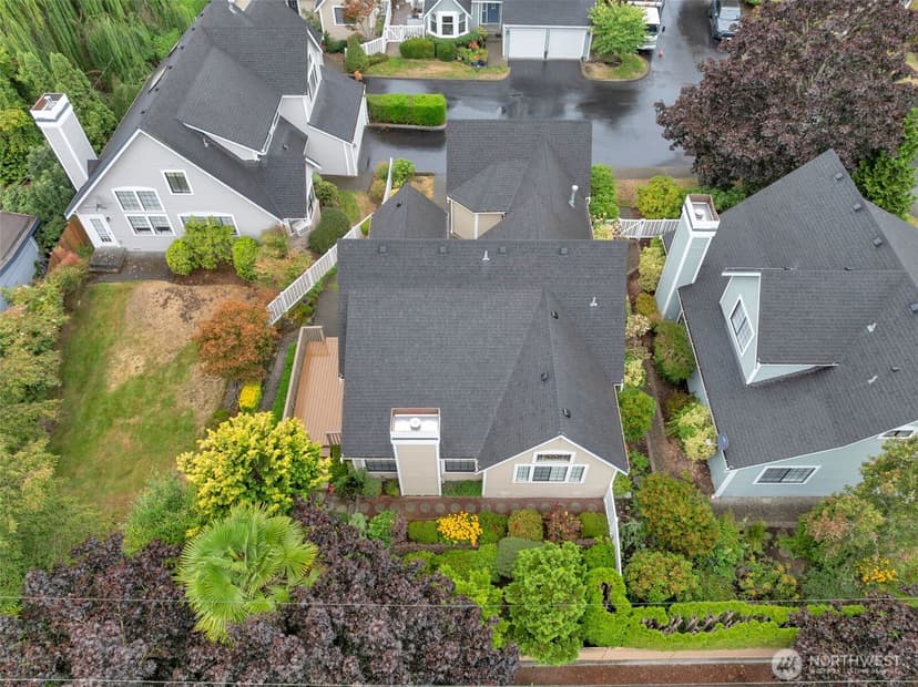 Property photo for 10063 Wallingford Avenue N, Seattle photo 34