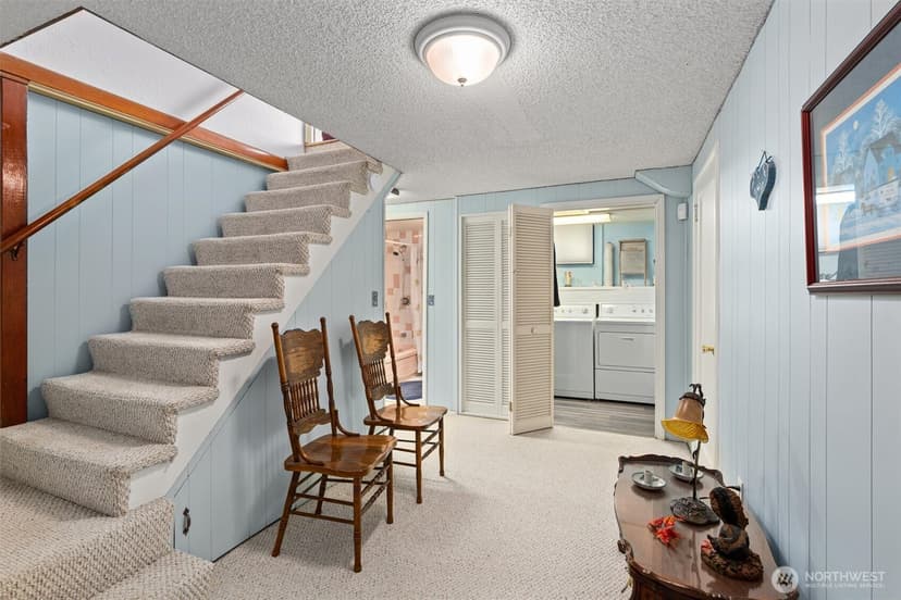 Property photo for 310 NW 75th Street, Seattle photo 16