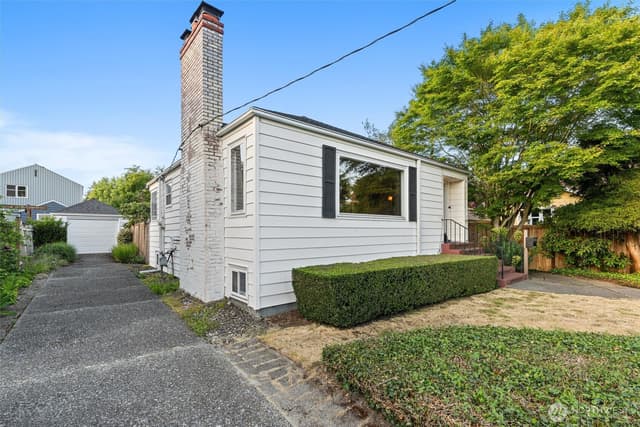 Property photo for 310 NW 75th Street, Seattle photo 2