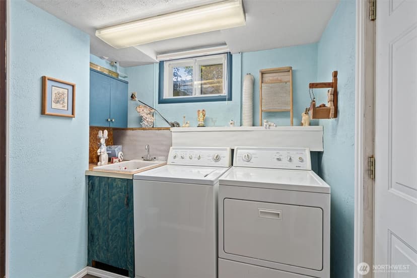 Property photo for 310 NW 75th Street, Seattle photo 20