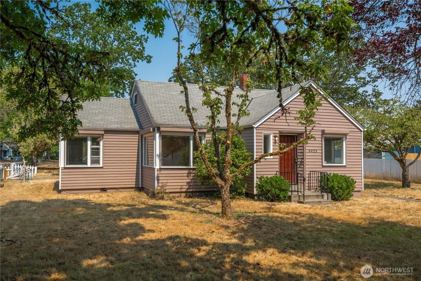 Property photo for 6423 100th Street SW, Lakewood photo 22