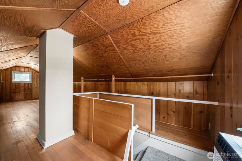Property photo for 6423 100th Street SW, Lakewood photo 15