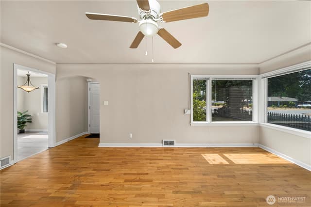 Property photo for 6423 100th Street SW, Lakewood photo 4