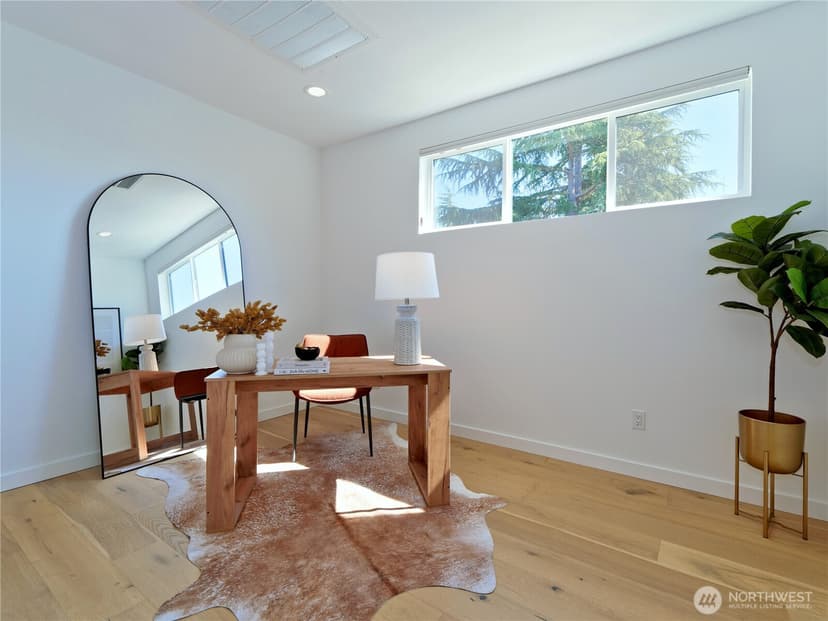 Property photo for 435 19th Avenue E, Seattle photo 18