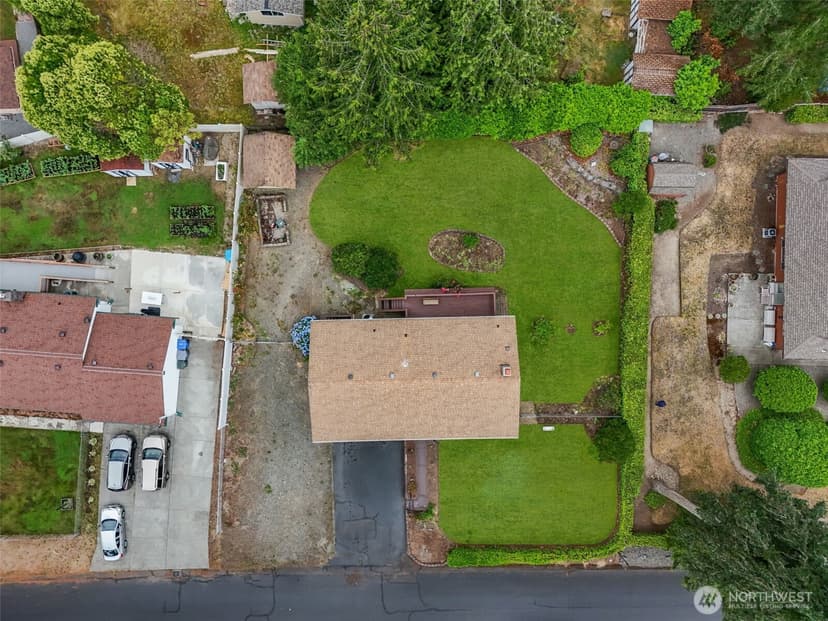 Property photo for 14309 11th Avenue S, Tacoma photo 19