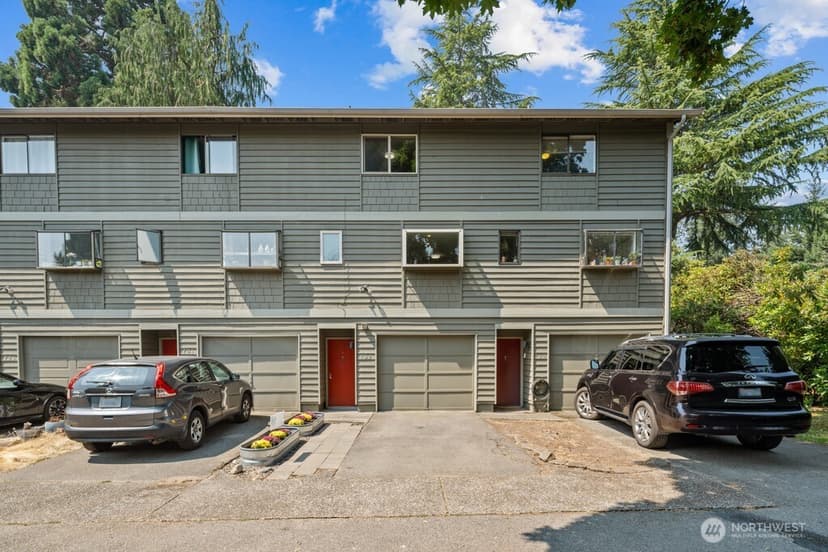 Property photo for 702 NW 189th Lane, Shoreline photo 22