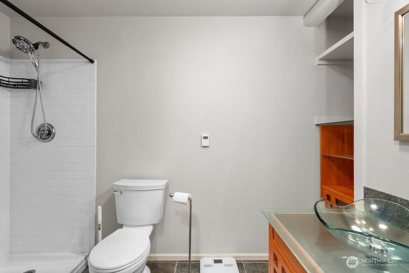 Property photo for 702 NW 189th Lane, Shoreline photo 16