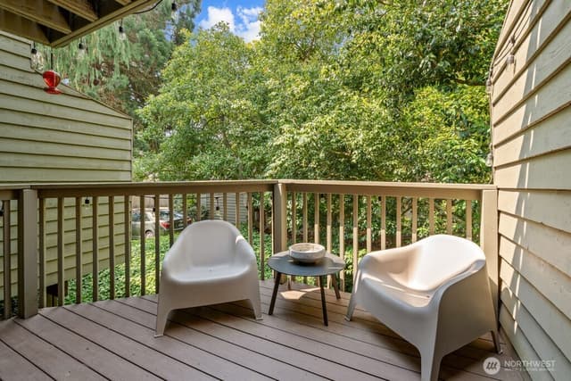 Property photo for 702 NW 189th Lane, Shoreline photo 4