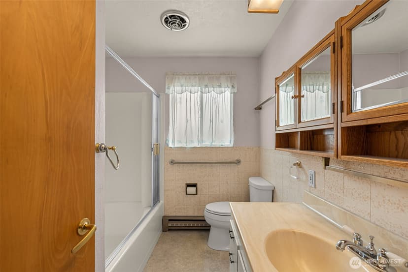 Property photo for 111 Whitman Street #2D, Leavenworth photo 24