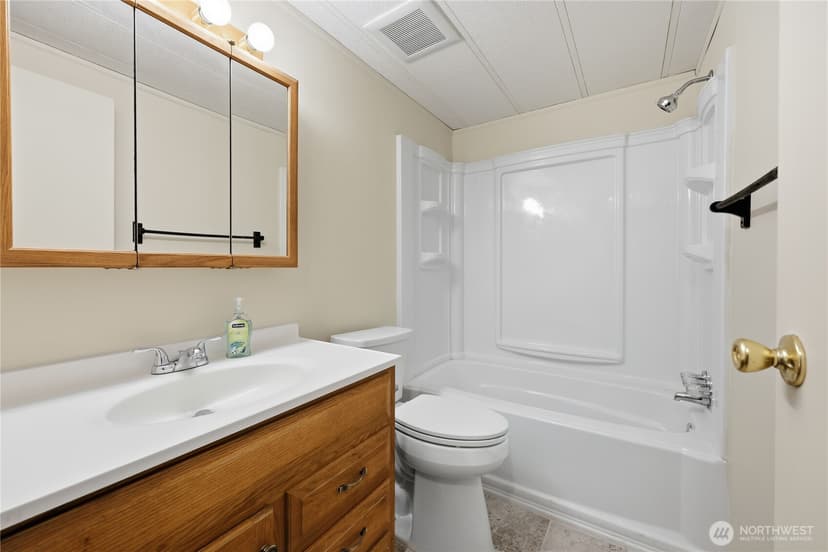 Property photo for 600 Lincoln Road NE #9, Poulsbo photo 13