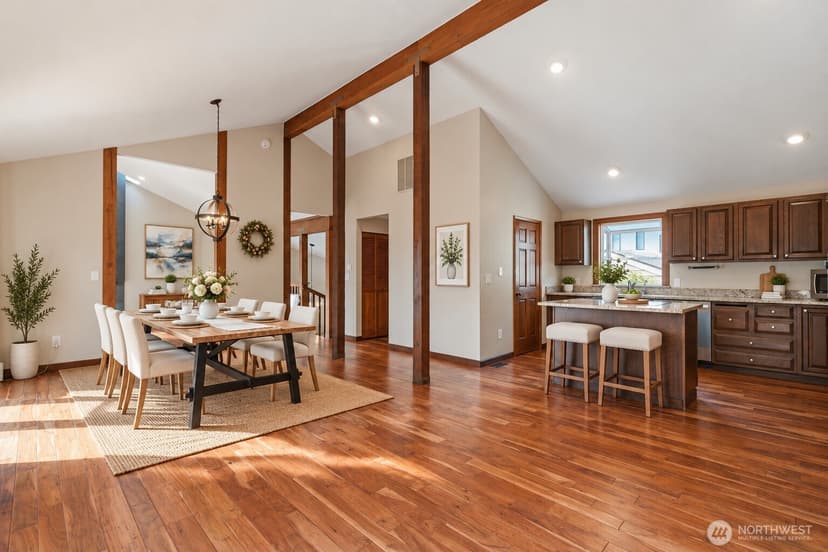 Property photo for 242 W Lake Sammamish Parkway SE, Bellevue photo 11