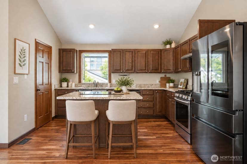 Property photo for 242 W Lake Sammamish Parkway SE, Bellevue photo 13