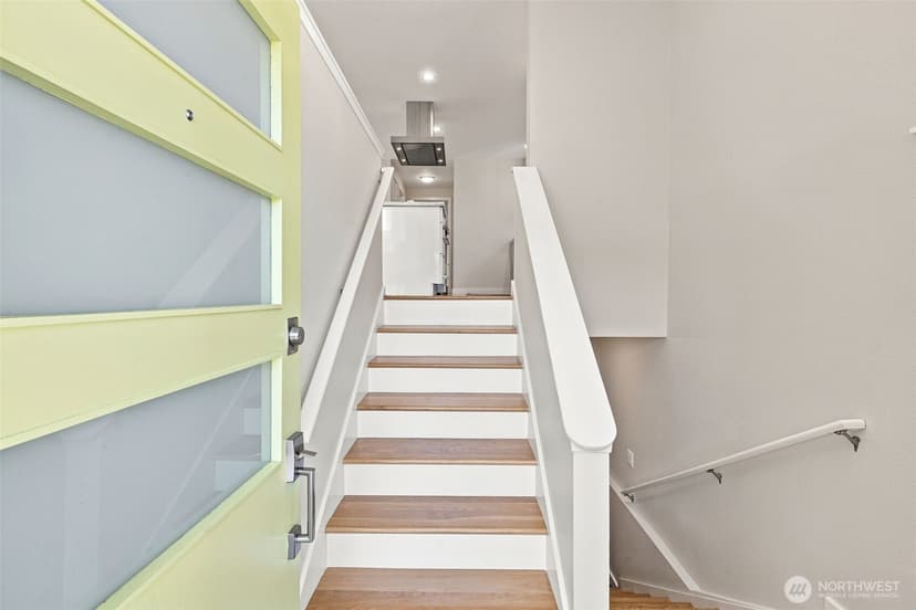Property photo for 4511 Cascadia Avenue S, Seattle photo 3