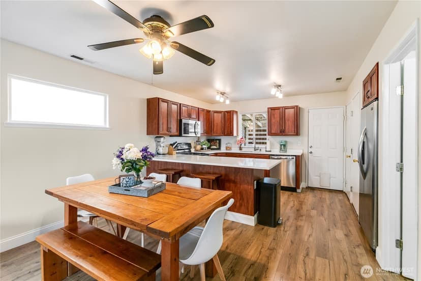 Property photo for 3964 Broadmoor Loop NE, Bremerton photo 8