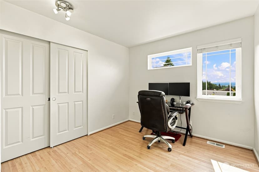 Property photo for 6805 59th Place NE, Marysville photo 24