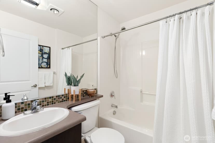 Property photo for 16418 NE 91st Street #105, Redmond photo 16