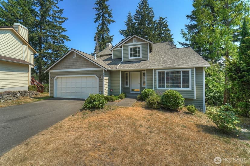 Property photo for 10932 Peony Place NW, Silverdale photo 3