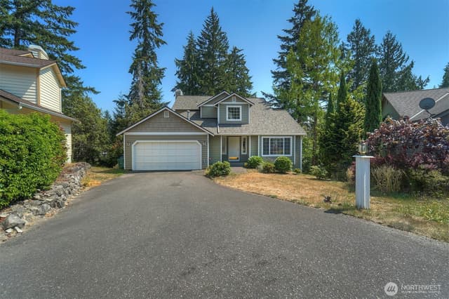 Property photo for 10932 Peony Place NW, Silverdale photo 2