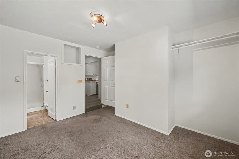 Property photo for 4530 151st Avenue SE, Bellevue photo 11