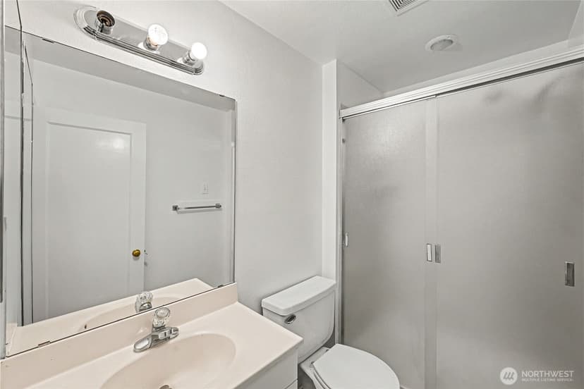 Property photo for 4530 151st Avenue SE, Bellevue photo 16