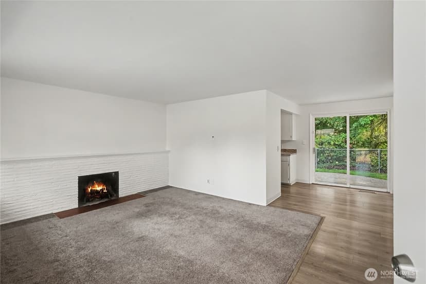 Property photo for 4530 151st Avenue SE, Bellevue photo 3
