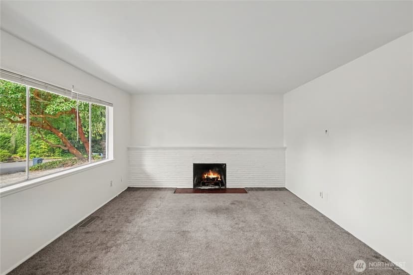 Property photo for 4530 151st Avenue SE, Bellevue photo 4