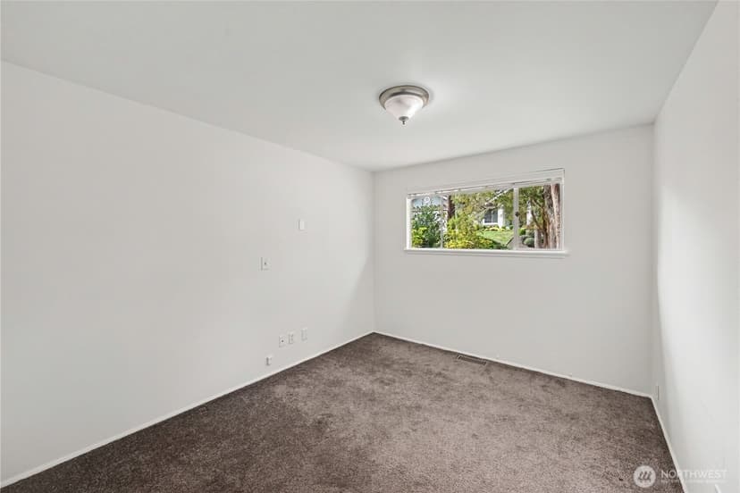 Property photo for 4530 151st Avenue SE, Bellevue photo 14