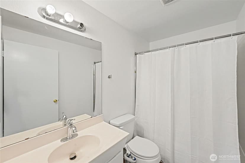 Property photo for 4530 151st Avenue SE, Bellevue photo 15