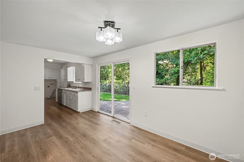 Property photo for 4530 151st Avenue SE, Bellevue photo 6