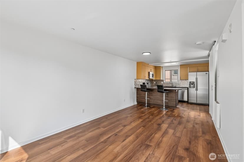 Property photo for 4341 8th Avenue NE, Seattle photo 3