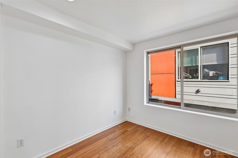Property photo for 4341 8th Avenue NE, Seattle photo 11