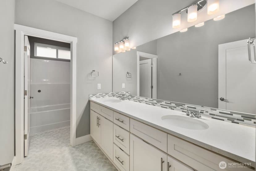 Property photo for 13437 Edmunds Parkway E, Bonney Lake photo 32