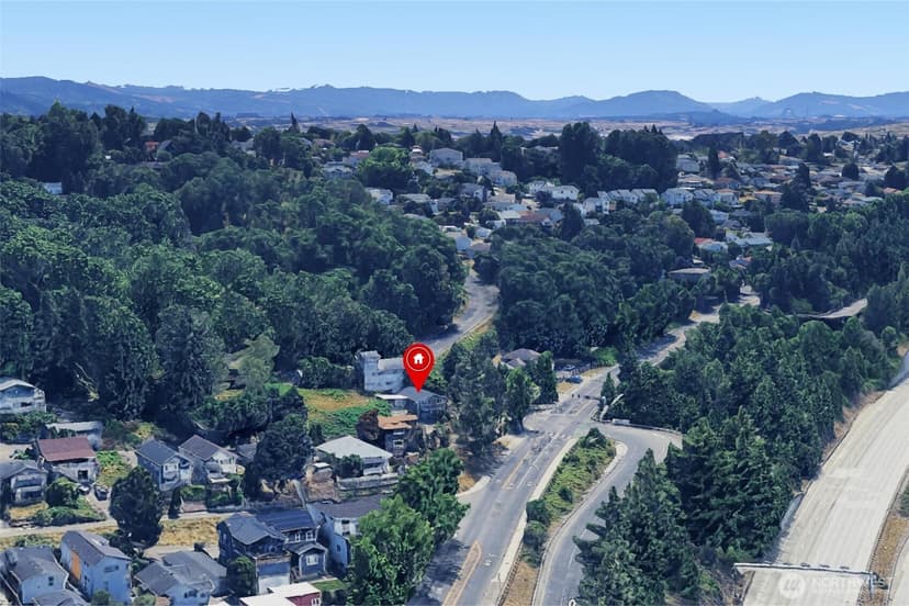 Property photo for 1924 S Graham Street, Seattle photo 14