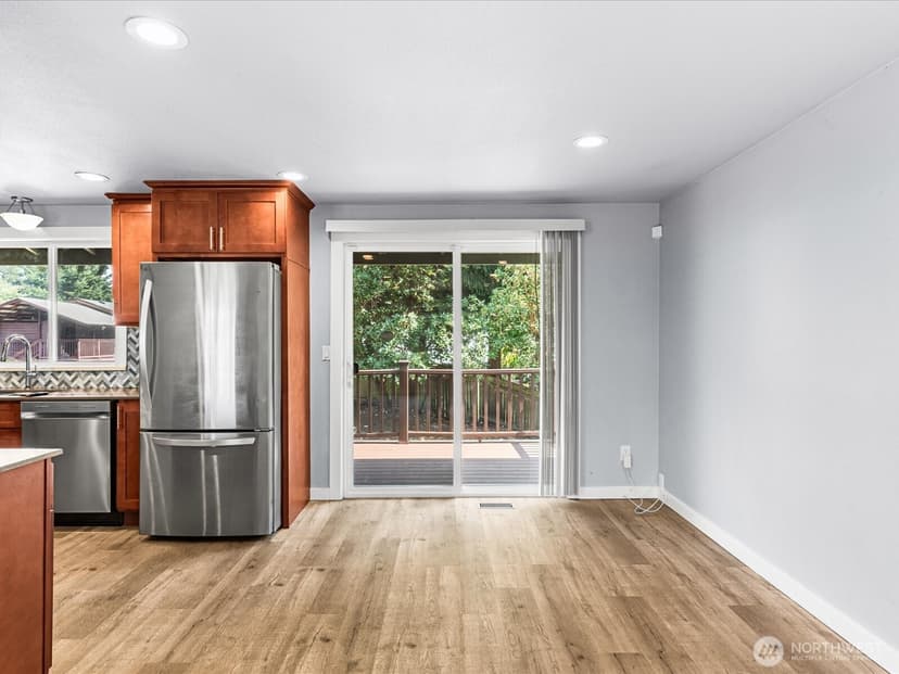 Property photo for 31624 3rd Place S, Federal Way photo 8
