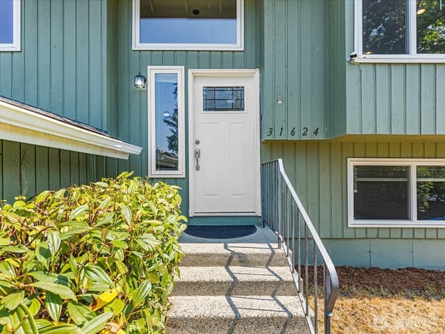 Property photo for 31624 3rd Place S, Federal Way photo 2