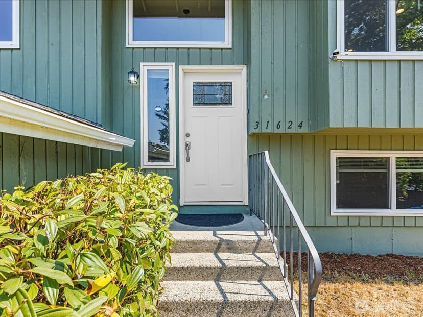 Property photo for 31624 3rd Place S, Federal Way photo 2