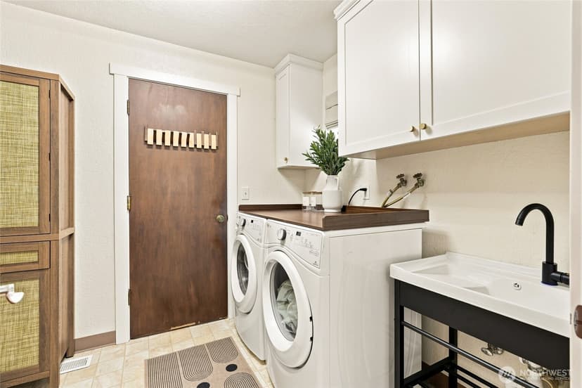 Property photo for 15825 Village Green Drive #1, Mill Creek photo 14