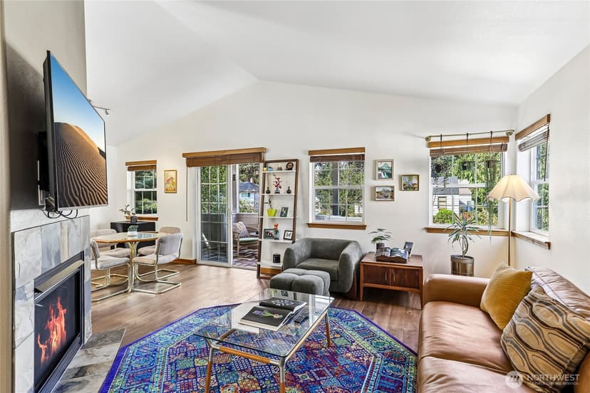 Property photo for 4856 18th Avenue SW, Seattle photo 4