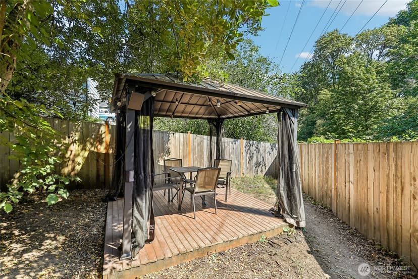 Property photo for 4856 18th Avenue SW, Seattle photo 39