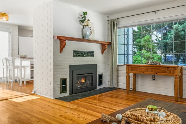 Property photo for 18005 Fremont Avenue N, Shoreline photo 5