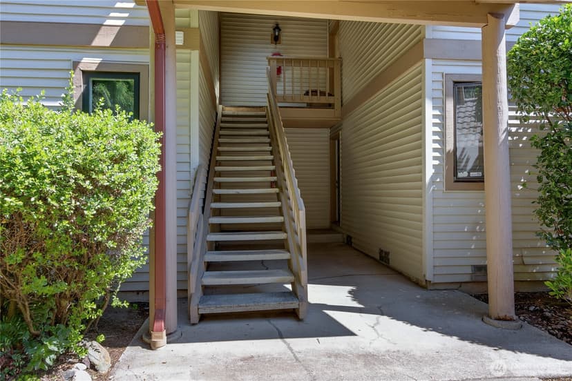 Property photo for 17521 118th Avenue SE #K3, Renton photo 2