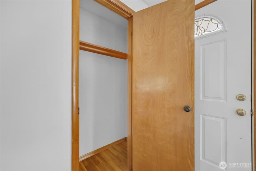 Property photo for 2515 25th Place SE, Auburn photo 10